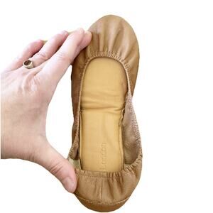 Sue London Nude Ballerina Flats Slippers Women's size 6/36 With Case
